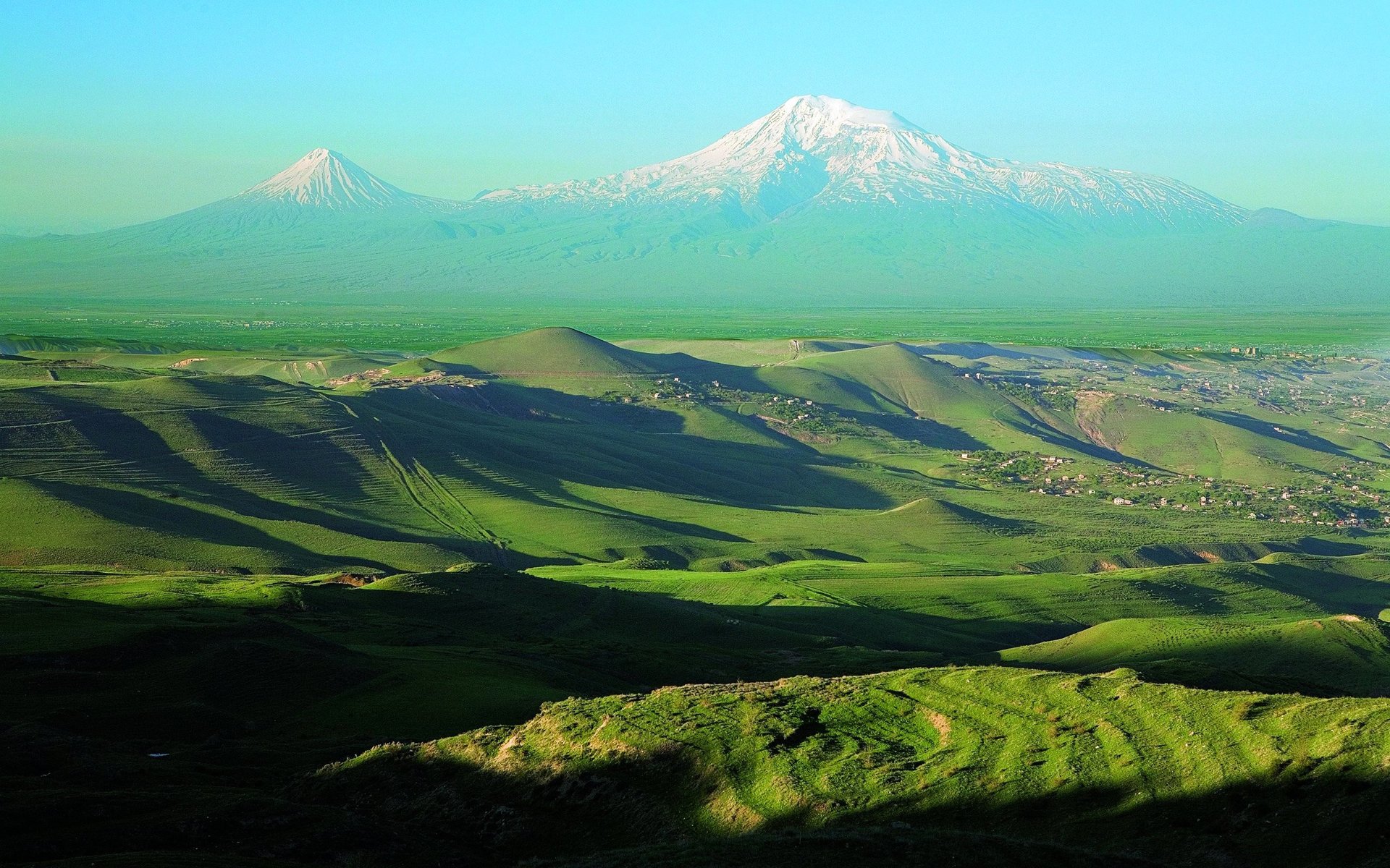 montañas valle colinas naturaleza volcán hierba casas