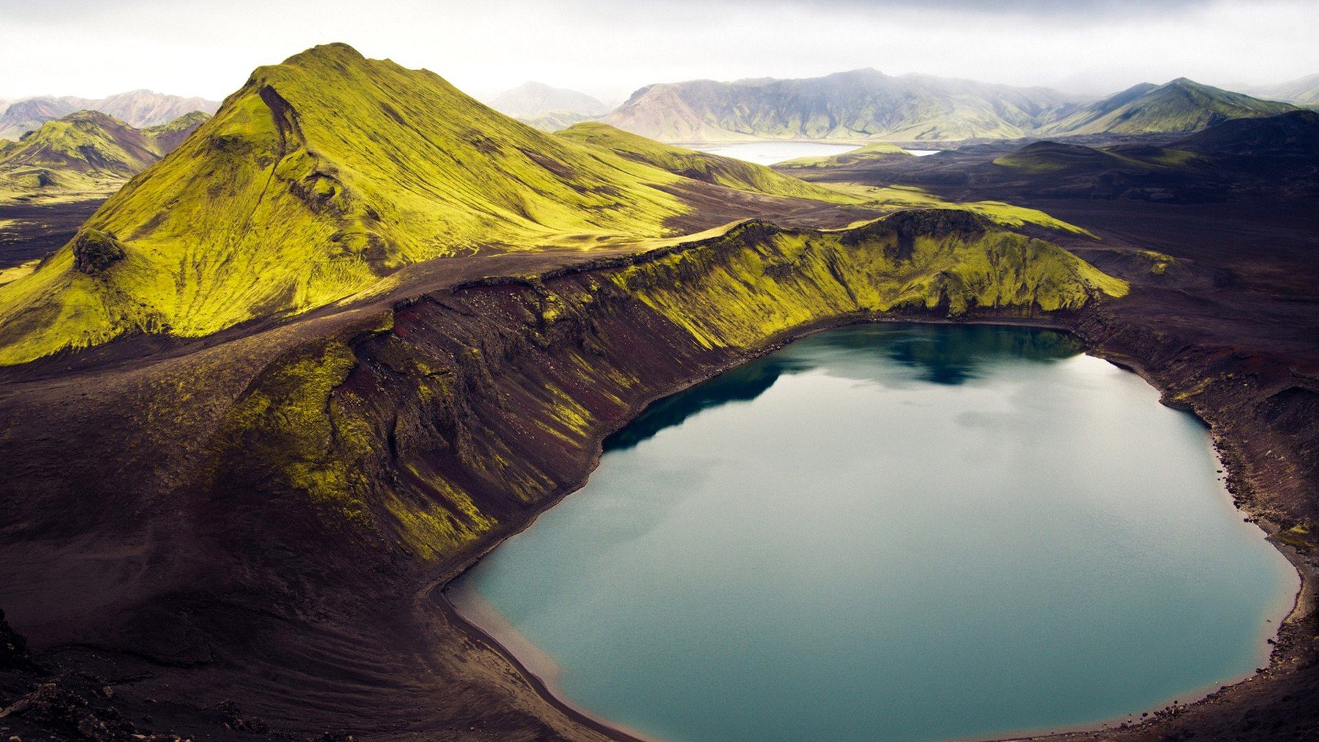 islandia cielo montañas hierba lago