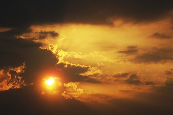 Naranja sol noche cielo