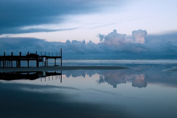 The sky above the ocean horizon