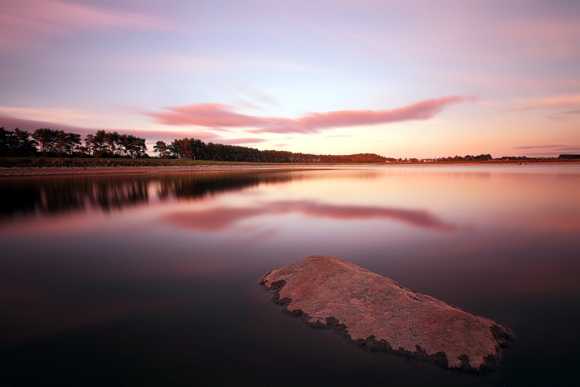 lac coucher de soleil paysage