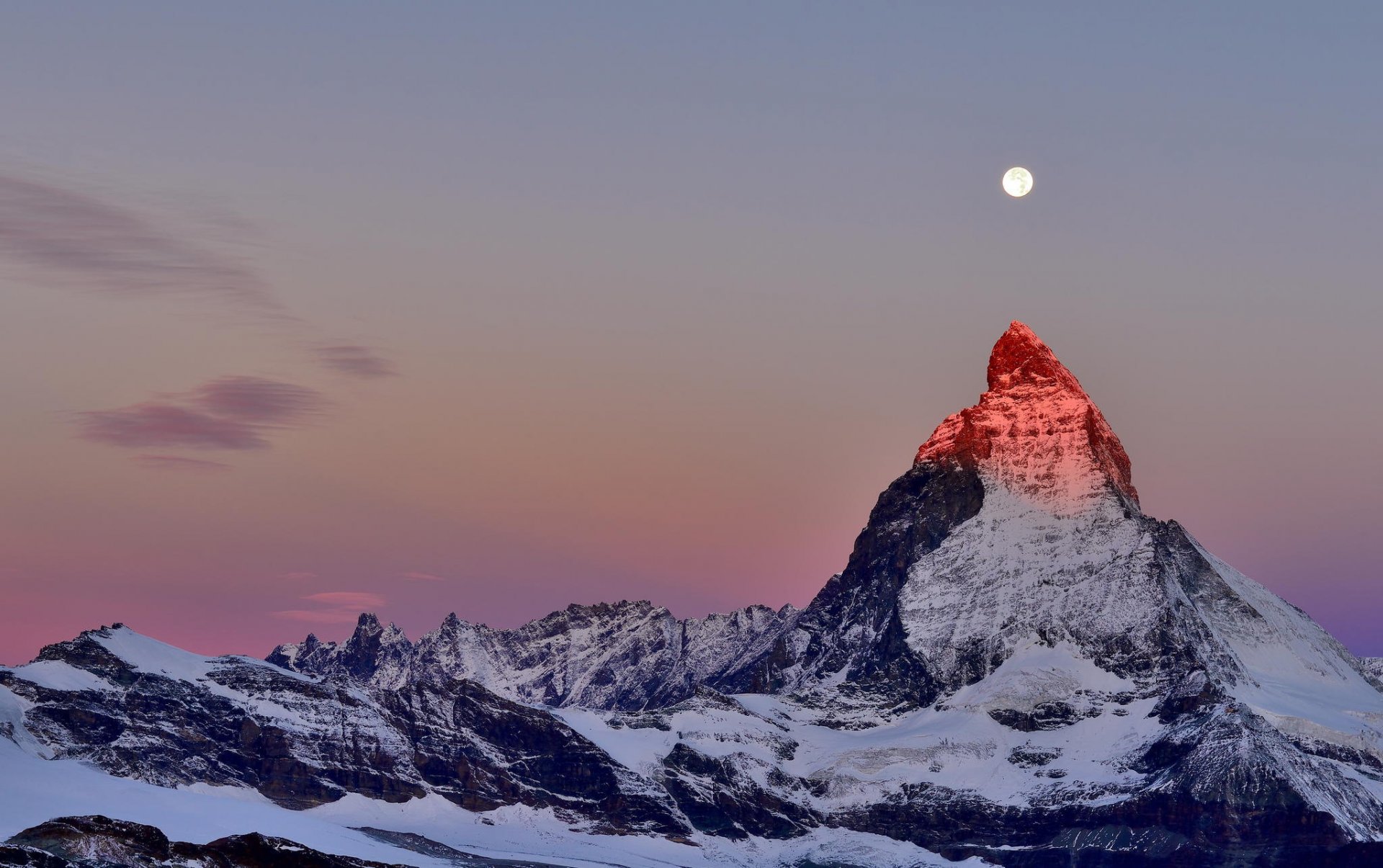 montagna alpi neve luna crepuscolo picco vetta