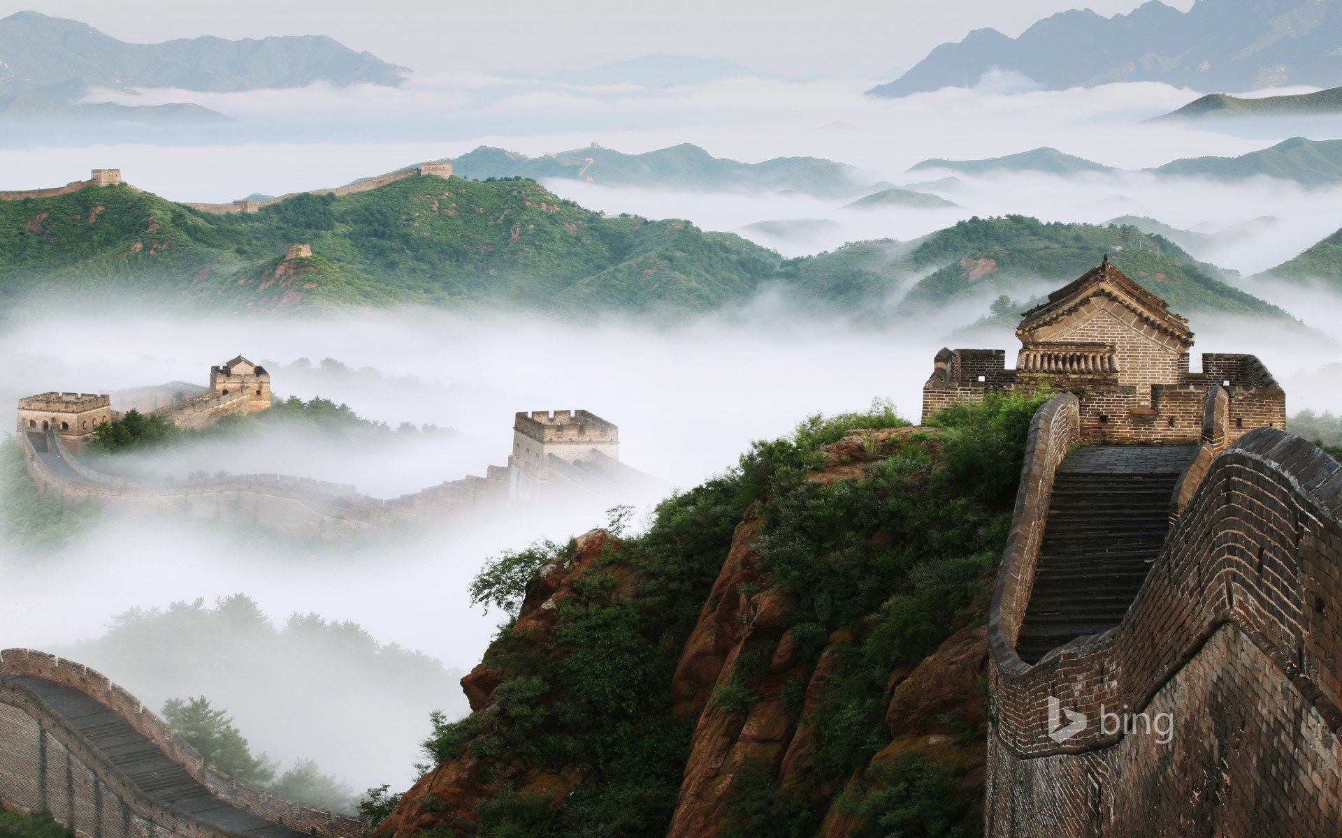 china chinesische mauer berge nebel