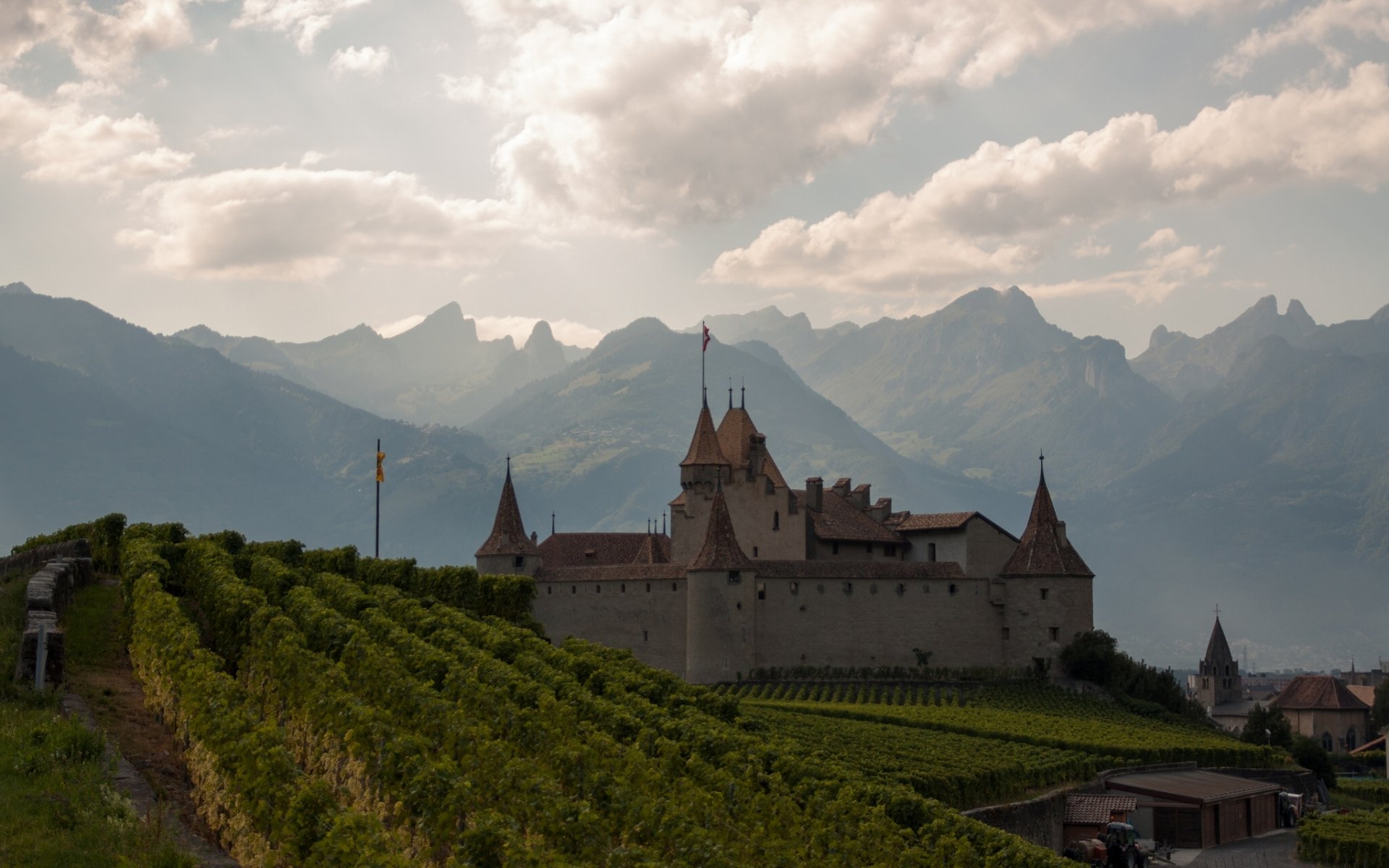 chateau d aigle zamek aigle szwajcaria alpy zamek aigle góry winnica