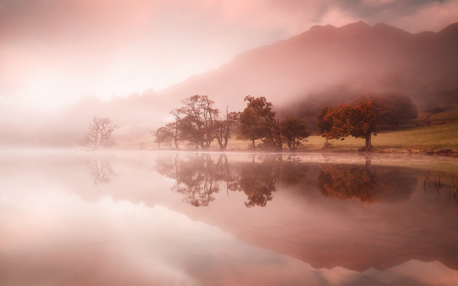 lago montañas paisaje