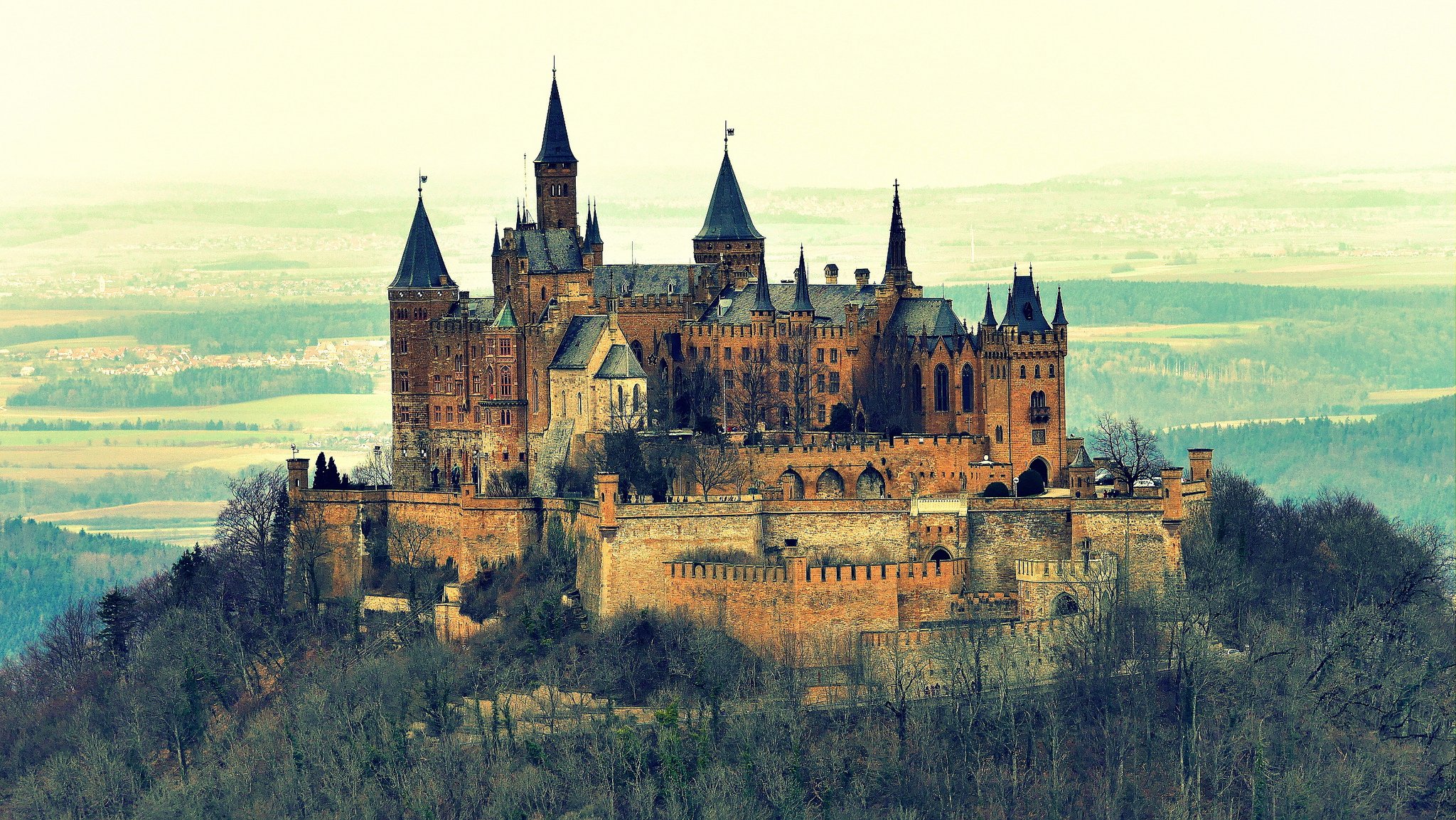 burg hohenzollern zamek hohenzollern zamek-twierdza góra niemcy natura krajobraz