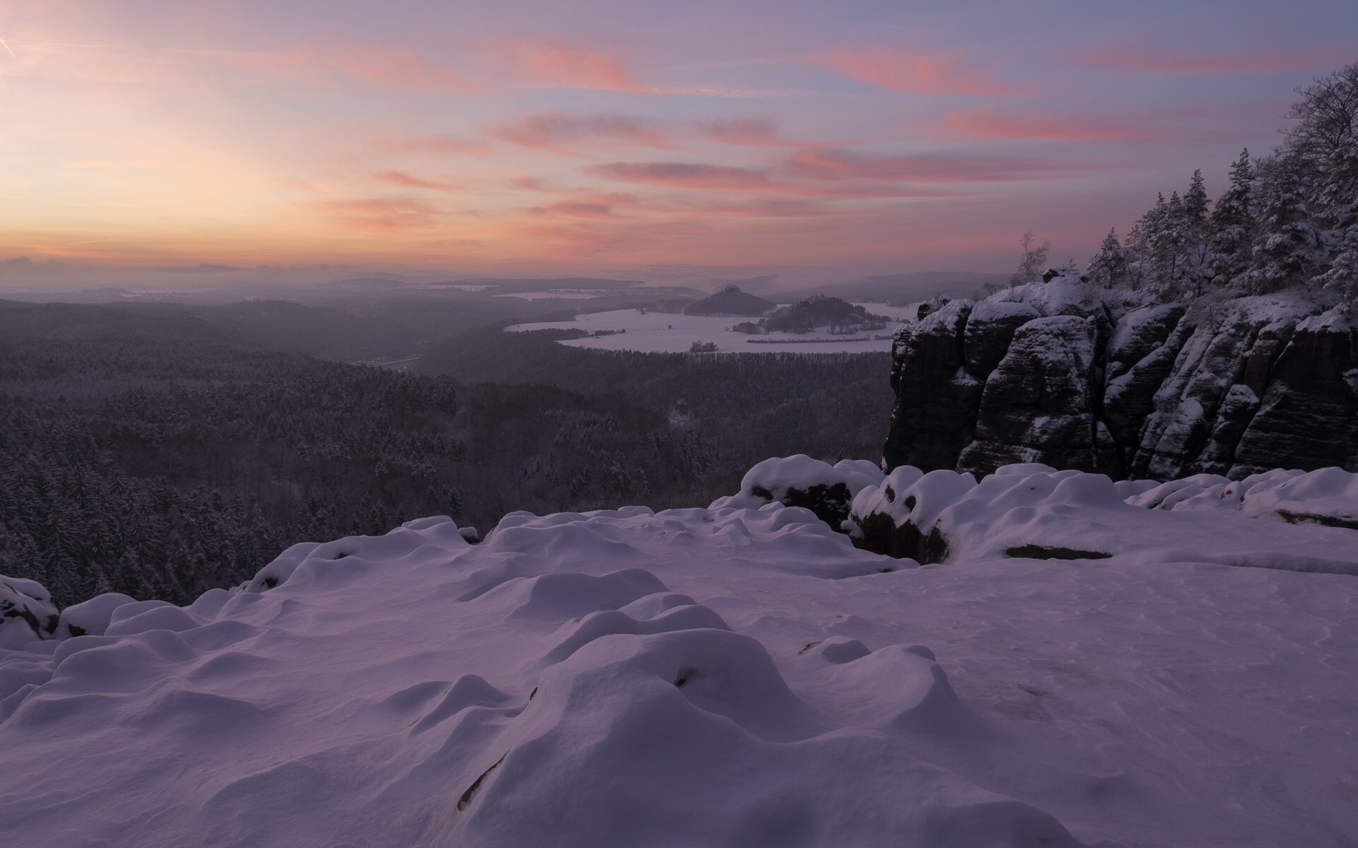 breite kluft saxony germany elbe sandstone mountains saxon switzerland elbe sandstone mountains mountains winter snow panorama