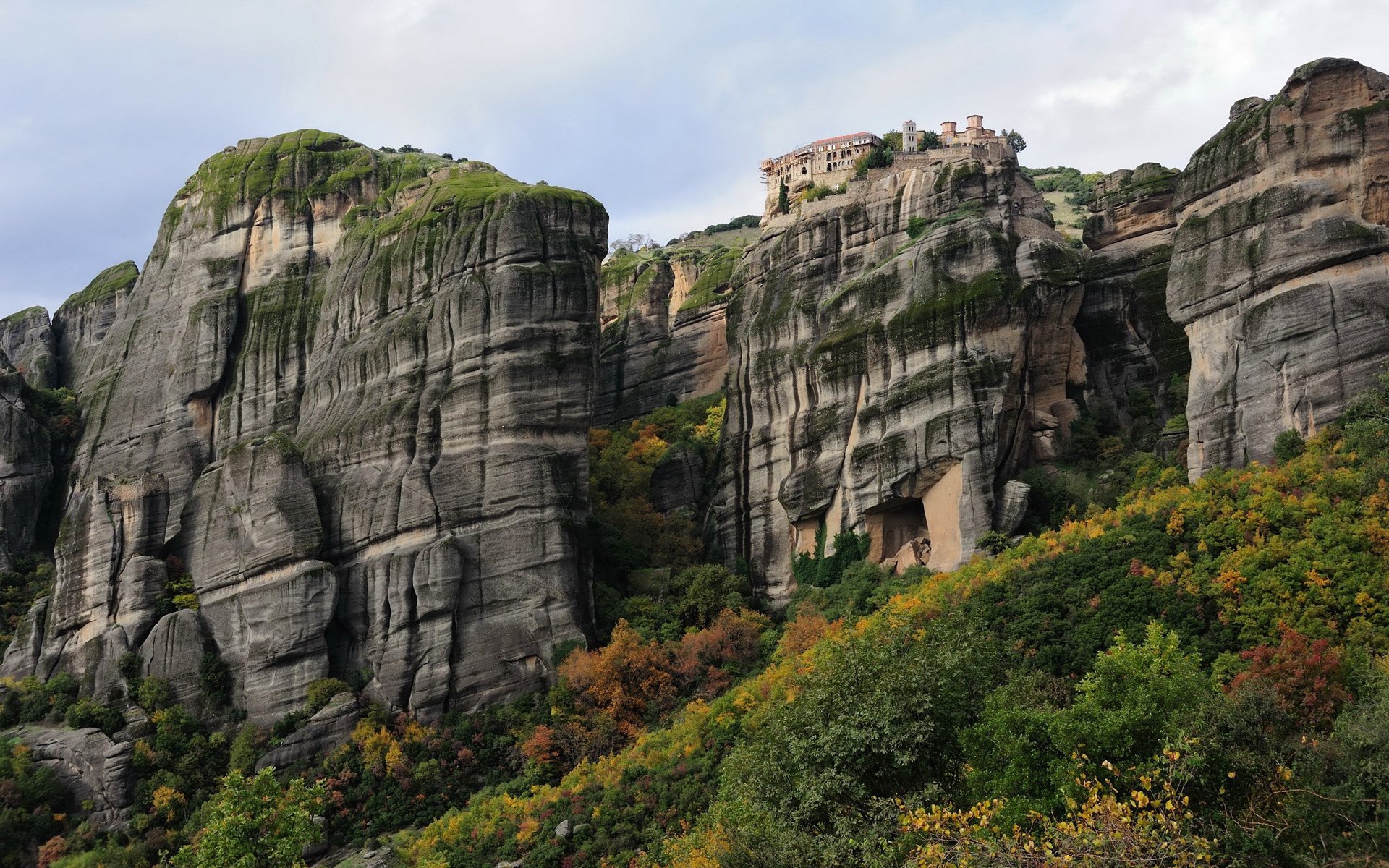 himmel berge felsen bäume herbst haus kloster turm