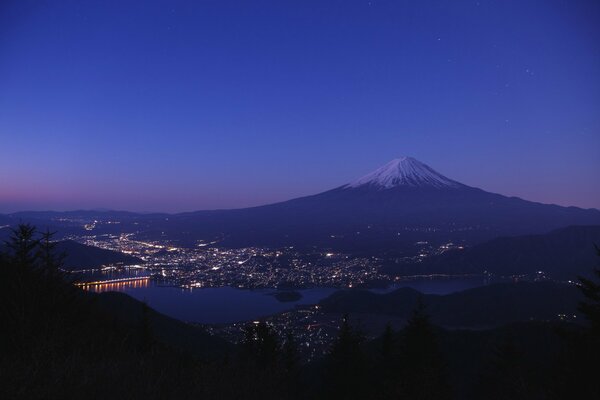 Ciel du soir sur le Mont Fujiyama