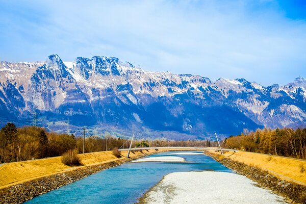 El placer alpino de Suiza rica
