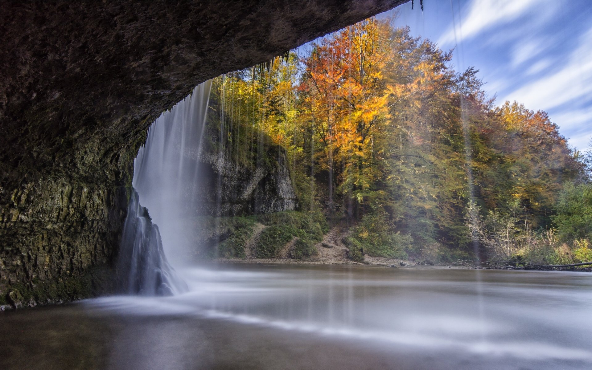 cascade rocher lac automne