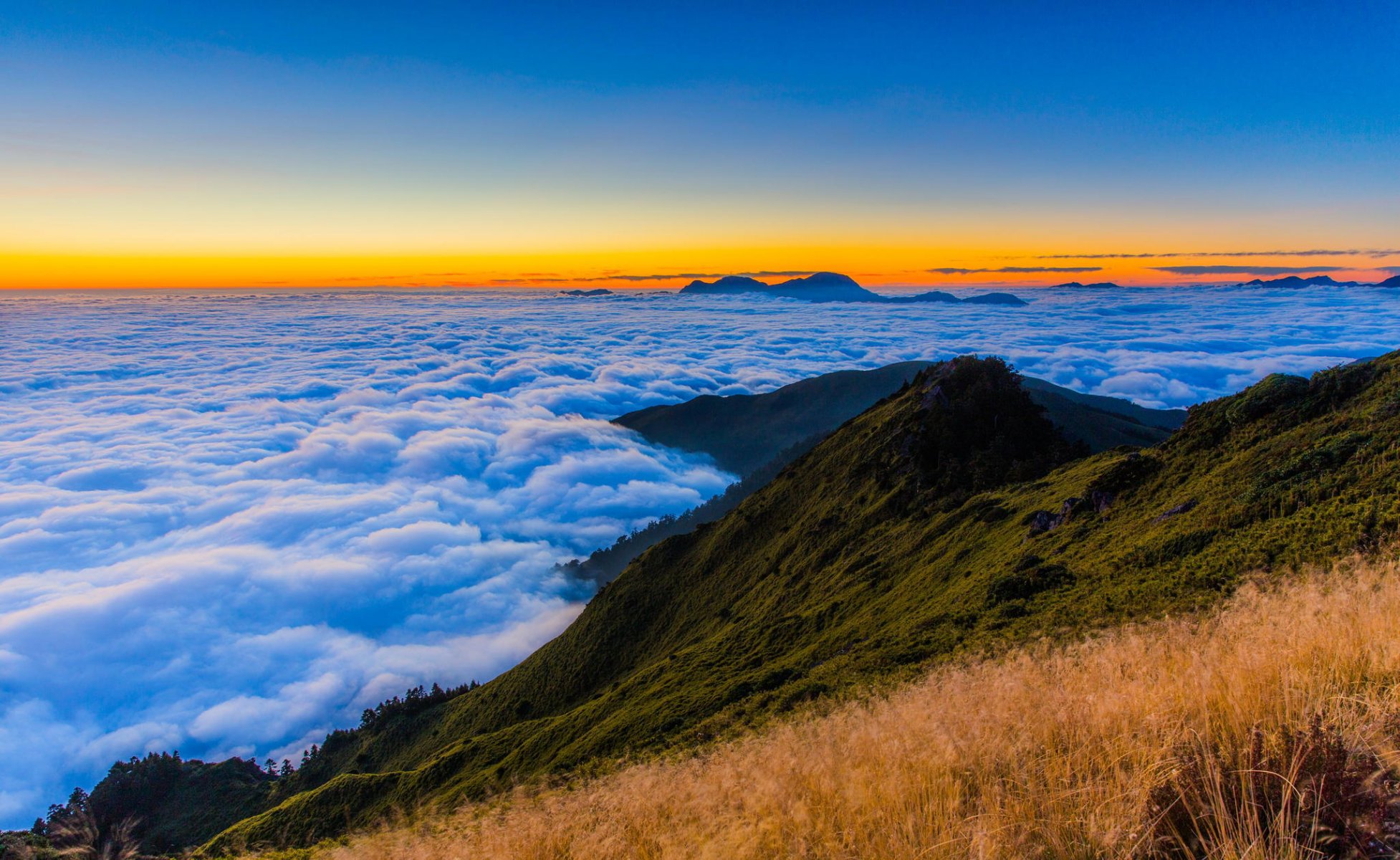 landschaft dämmerung berge himmel wolken schönheit