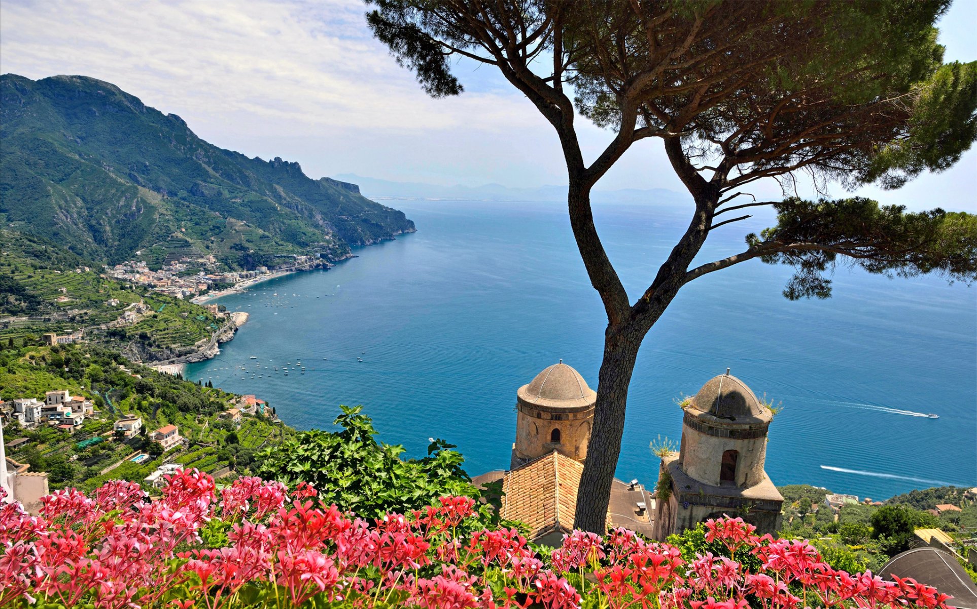 ravello salerno italia cielo mare montagne alberi fiori