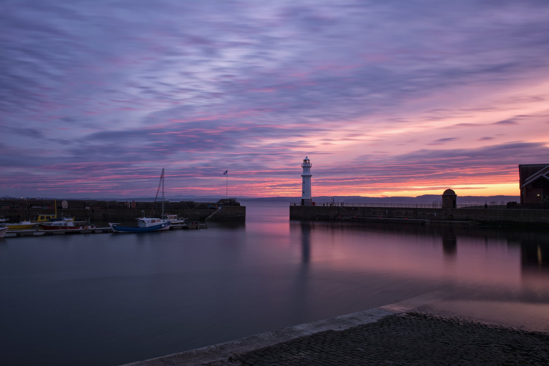 cotland edinburgh river lighthouse night sunset sky cloud