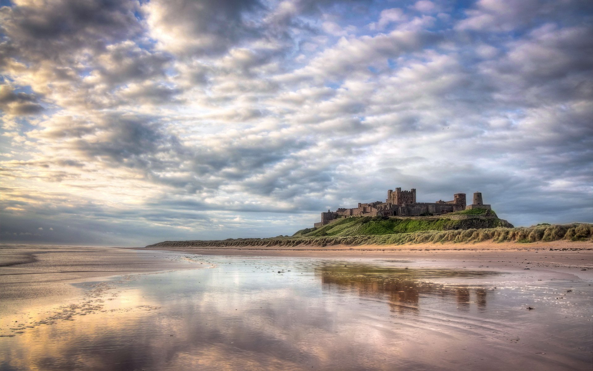 castello di bamburgh northumberland paesaggio