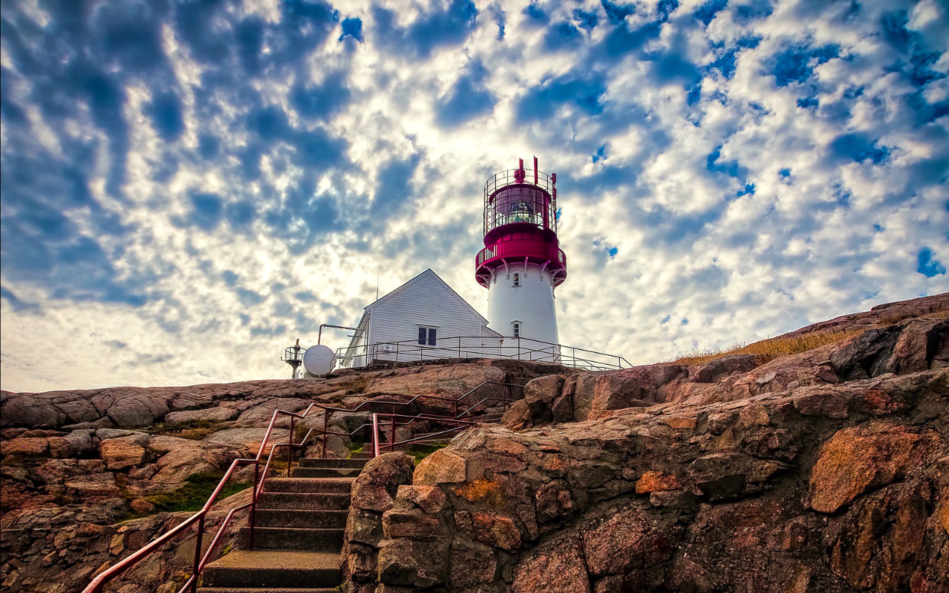 lindesnes bur norvège lindesnes ciel nuages phare marches escalier rocher