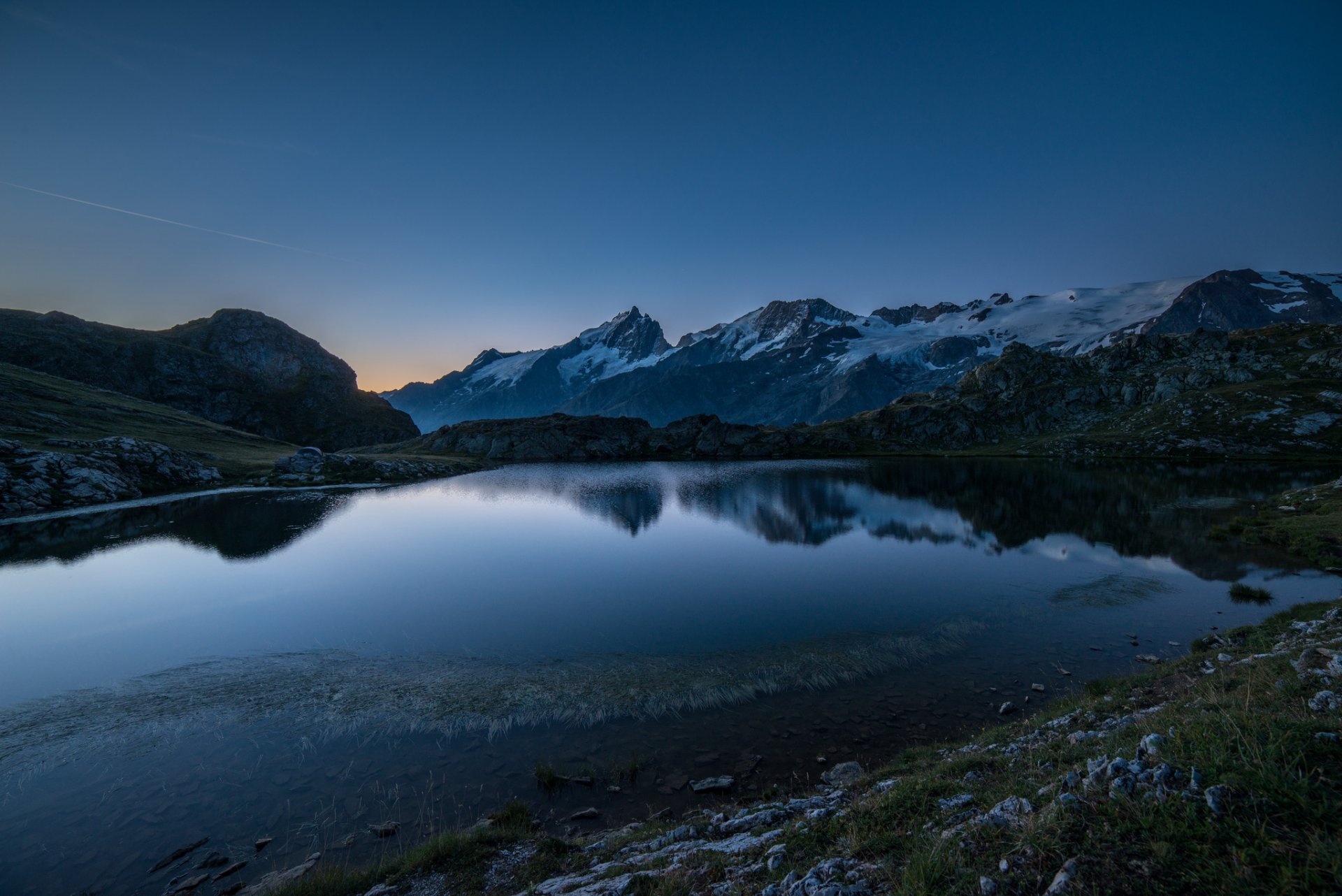 noche lago montañas naturaleza paisaje