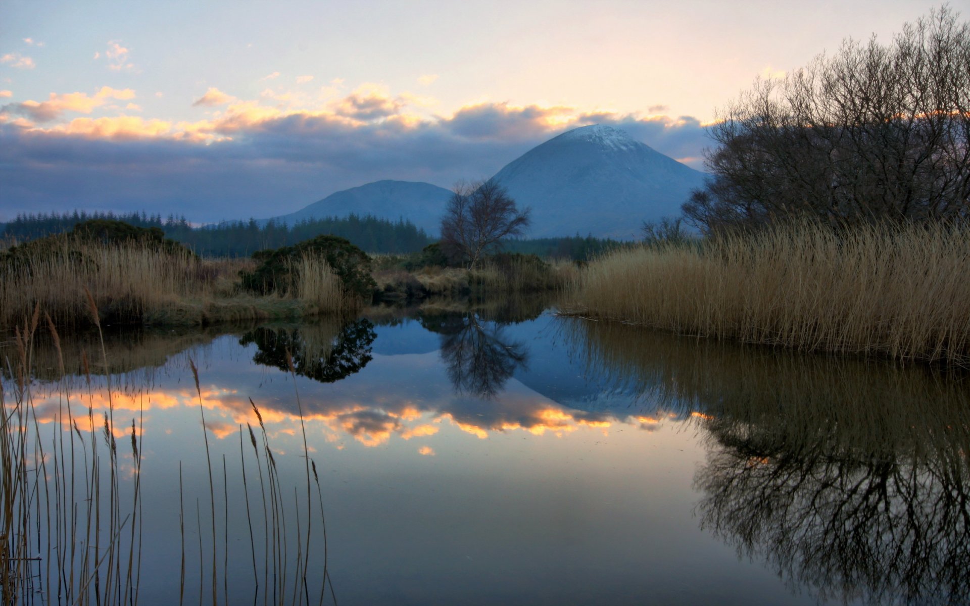 cotland broadford lake mountain night landscape