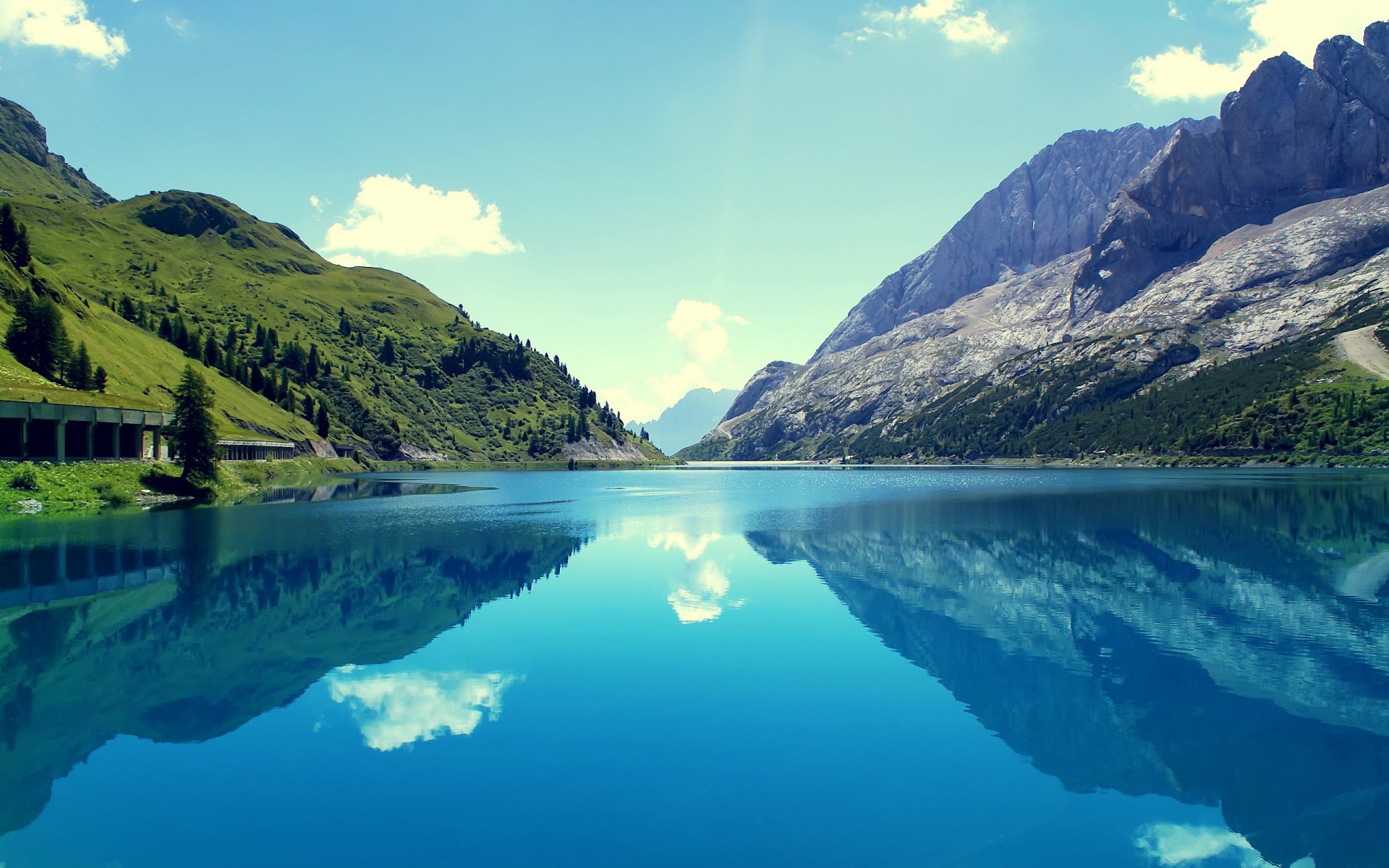 cielo montañas lago árboles reflexión pendiente