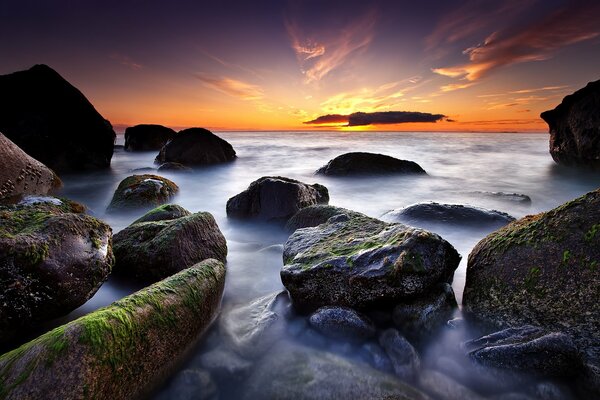 Sea rocks and rocks at dawn