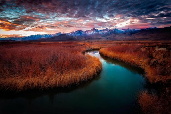 Valle del fiume Owens California