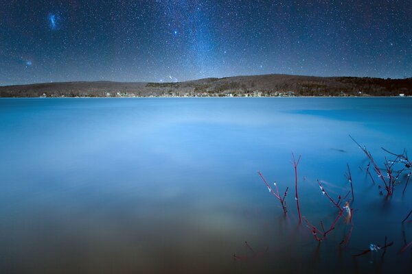 Starfall sul Lago William Quebec del Canada