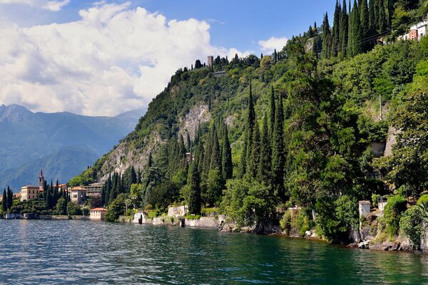 Paisaje del lago de como en Italia