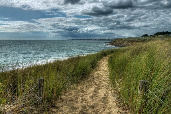 The path to the sea in France