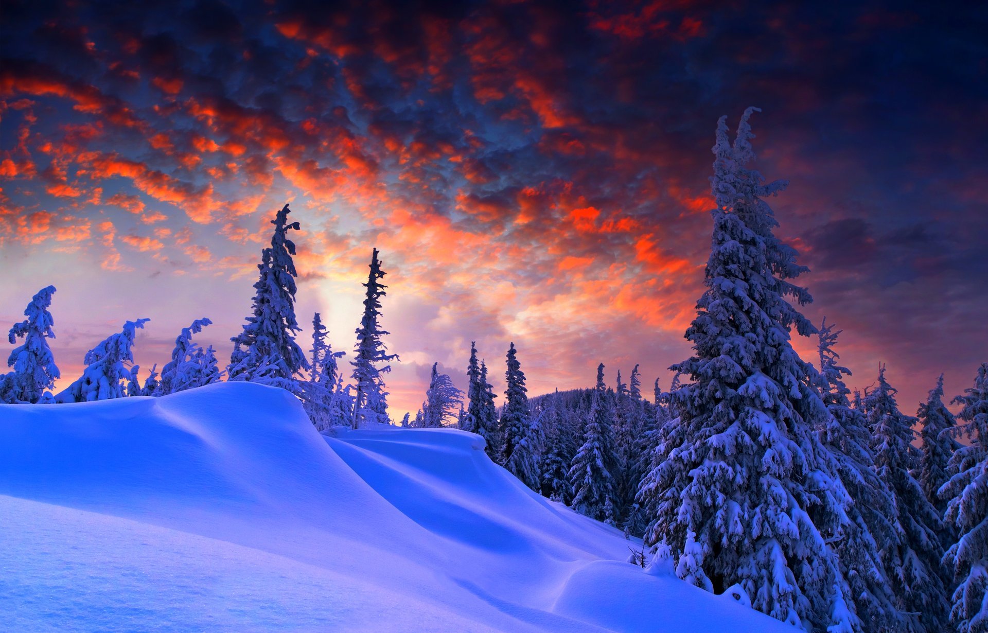 naturaleza invierno montaña nieve cielo nubes paisaje nubes de montaña invierno blanco puesta de sol