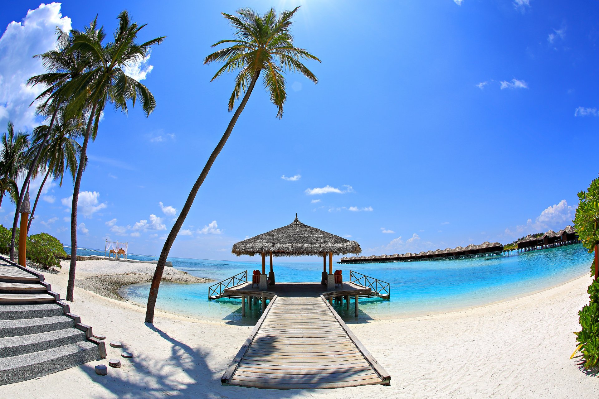 natur himmel meer palmen brücke bungalow sand strand urlaub urlaub malediven