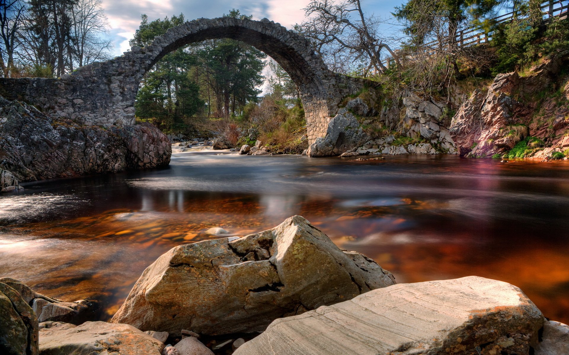 escocia carrbridge río puente paisaje