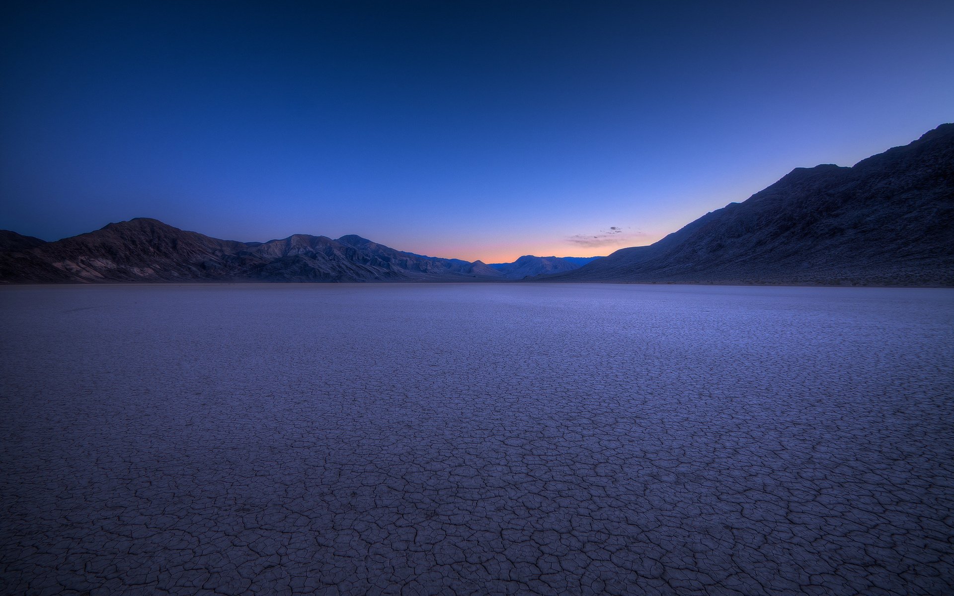 landscape processing desert the distance mountain tops sky clarity blue glow sunset