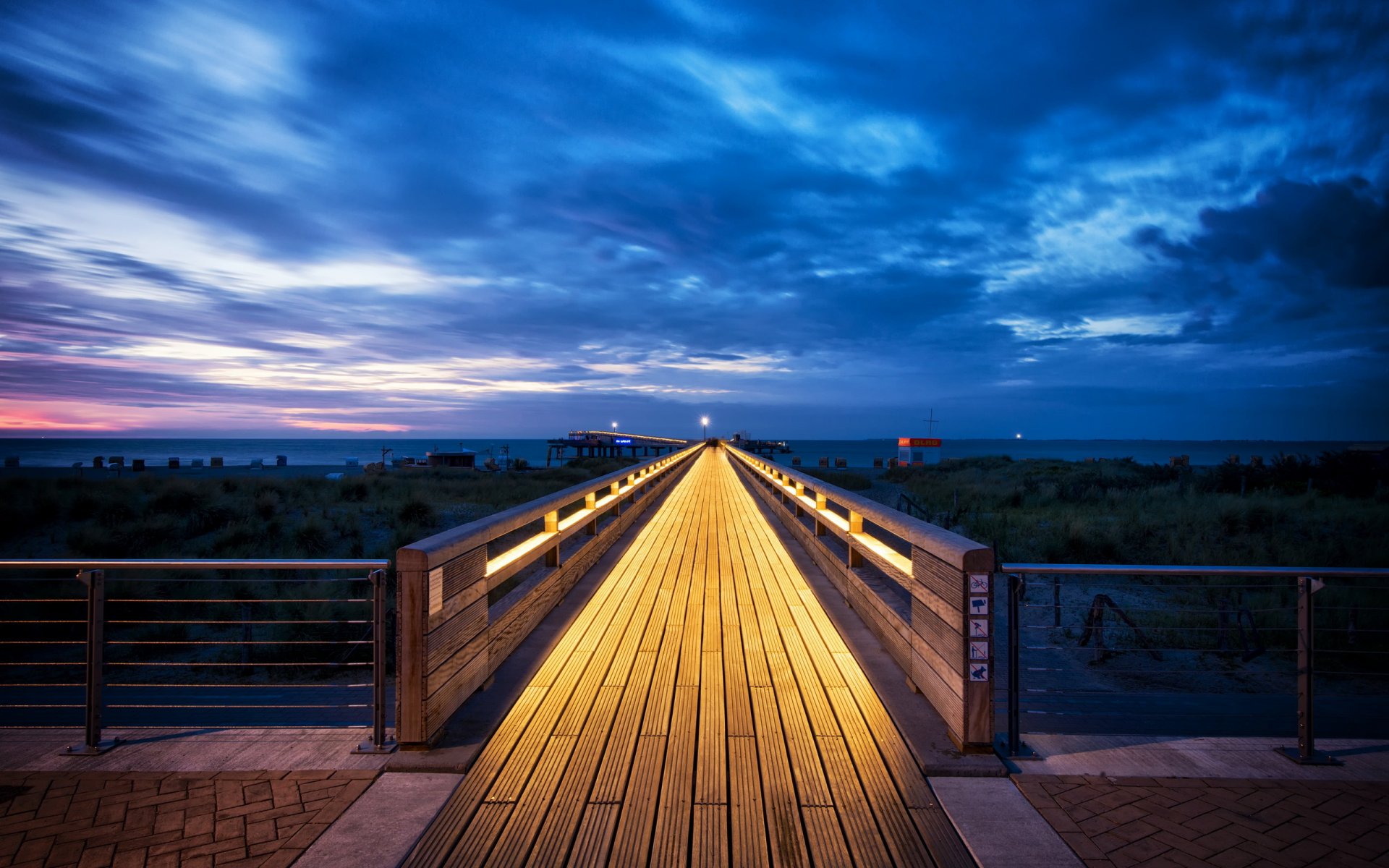 schleswig-holstein mer baltique allemagne paysage après le coucher du soleil