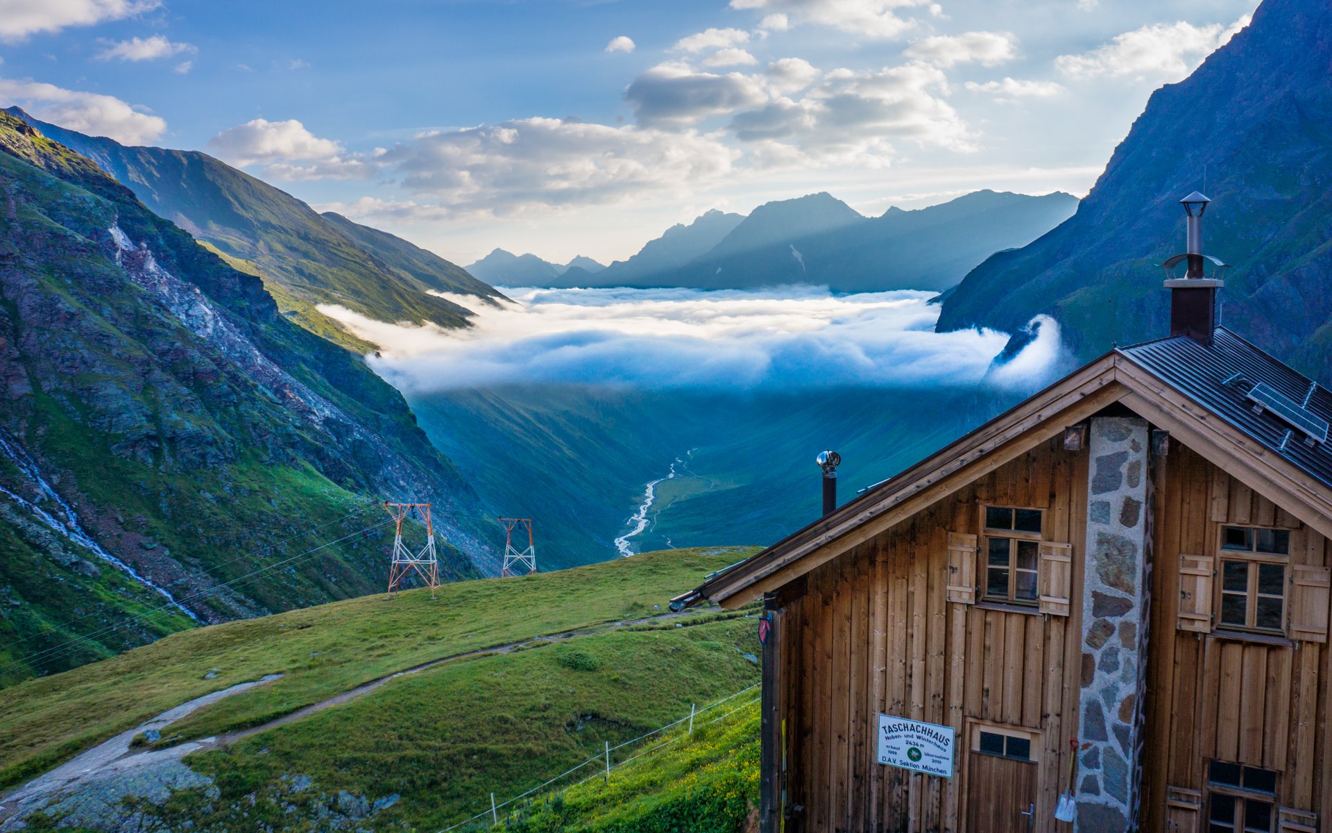 dom góry chmury dolina rzeka tyrol austria