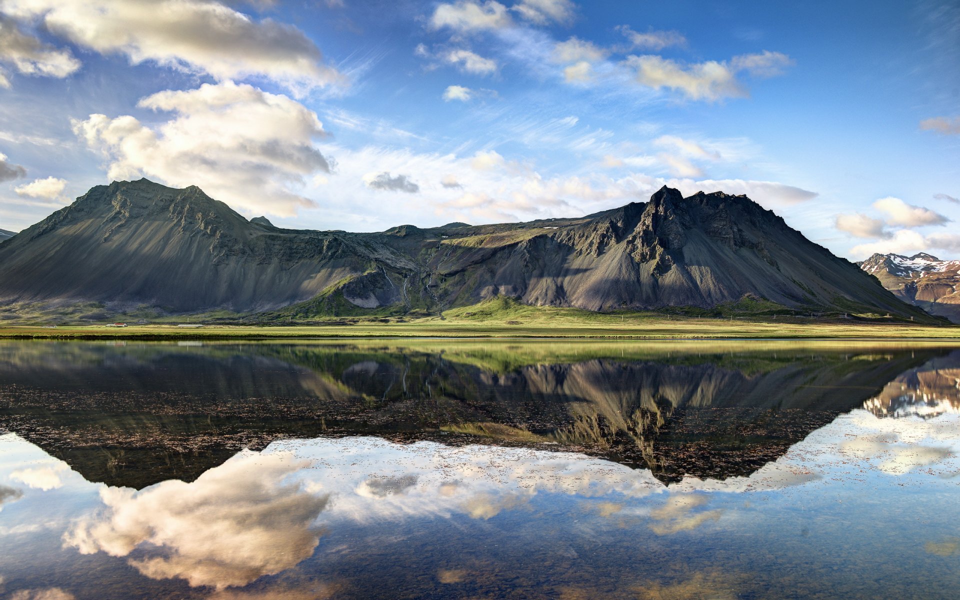 lago montañas paisaje