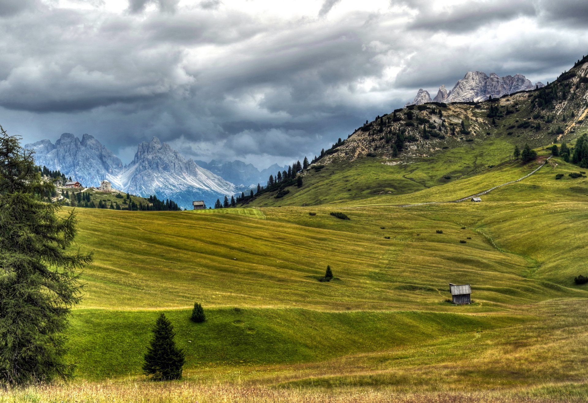 berge italien wiese landschaft alpen wolken natur foto