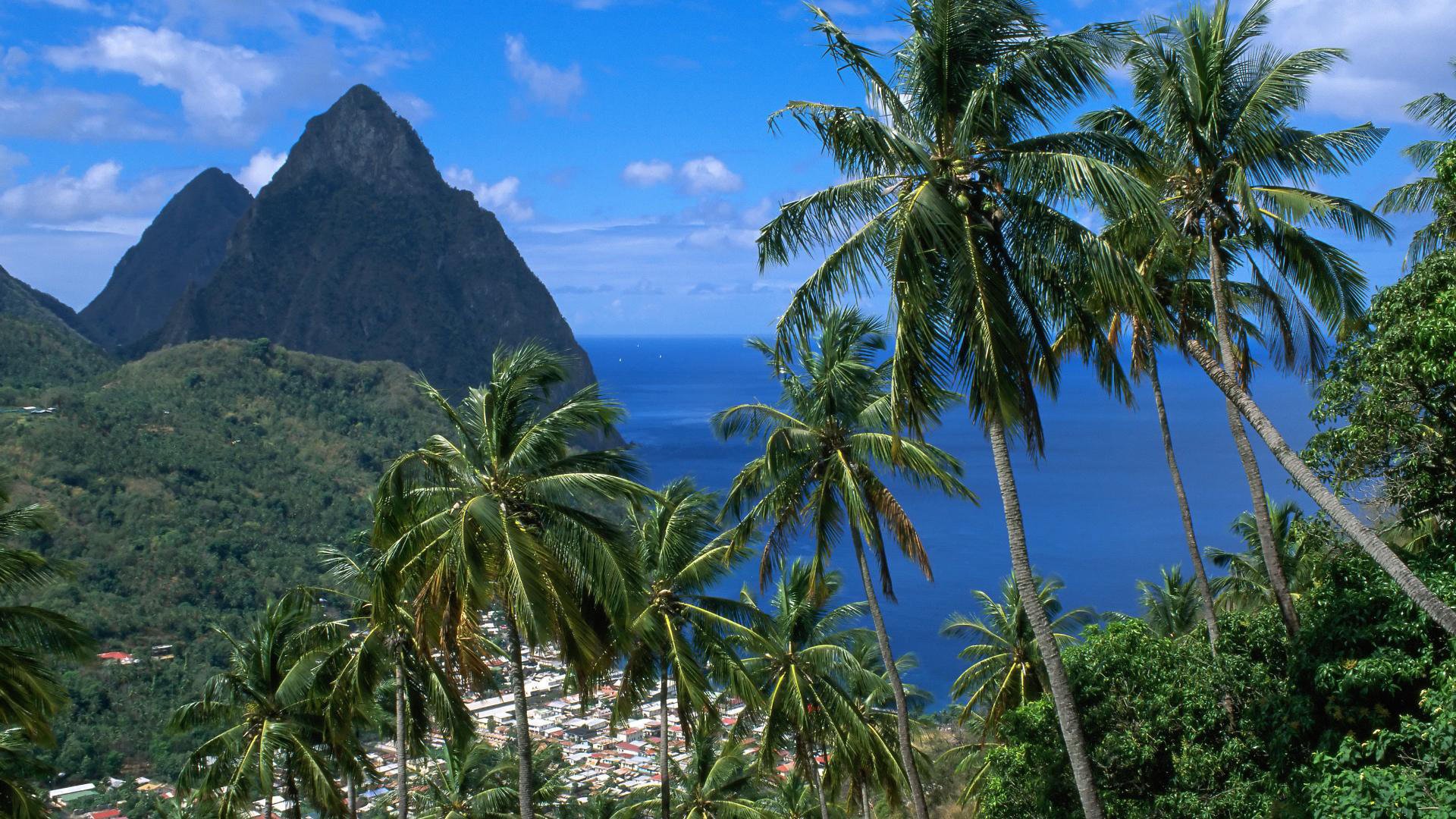 soufrière mont python caraïbes soufrière et python sainte-lucie antilles