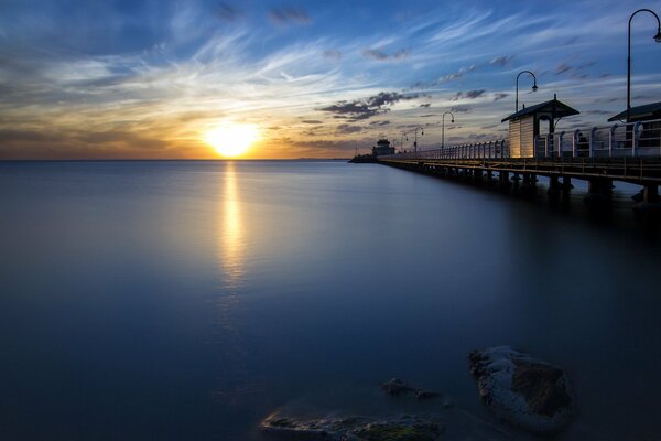 Coucher de soleil à Melbourne sur la mer