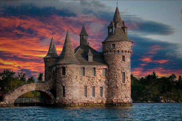 Magnifique château au coucher du soleil