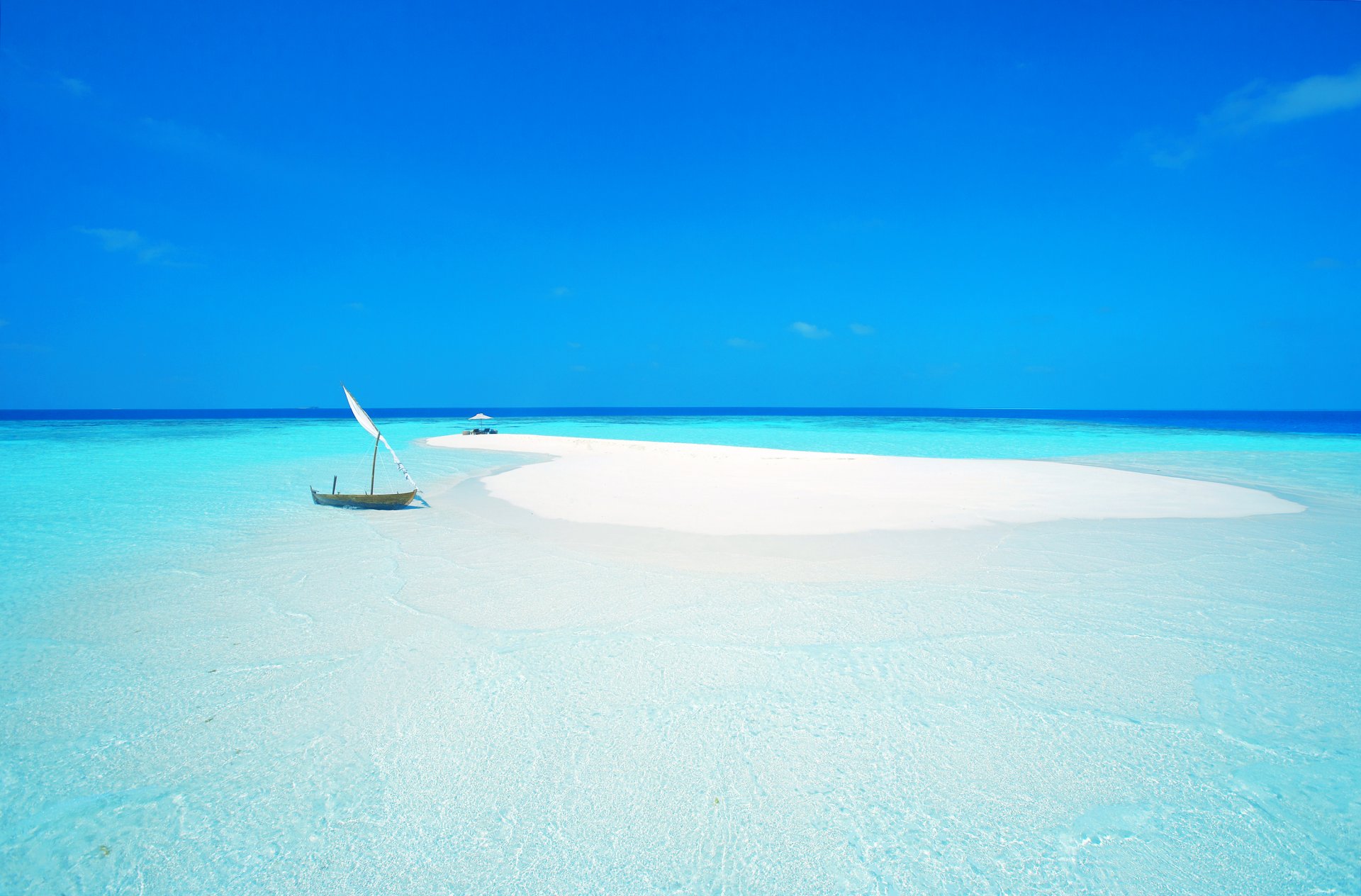 cielo mare oceano maldive isola sabbia spiaggia barca vela ombrello poltrona