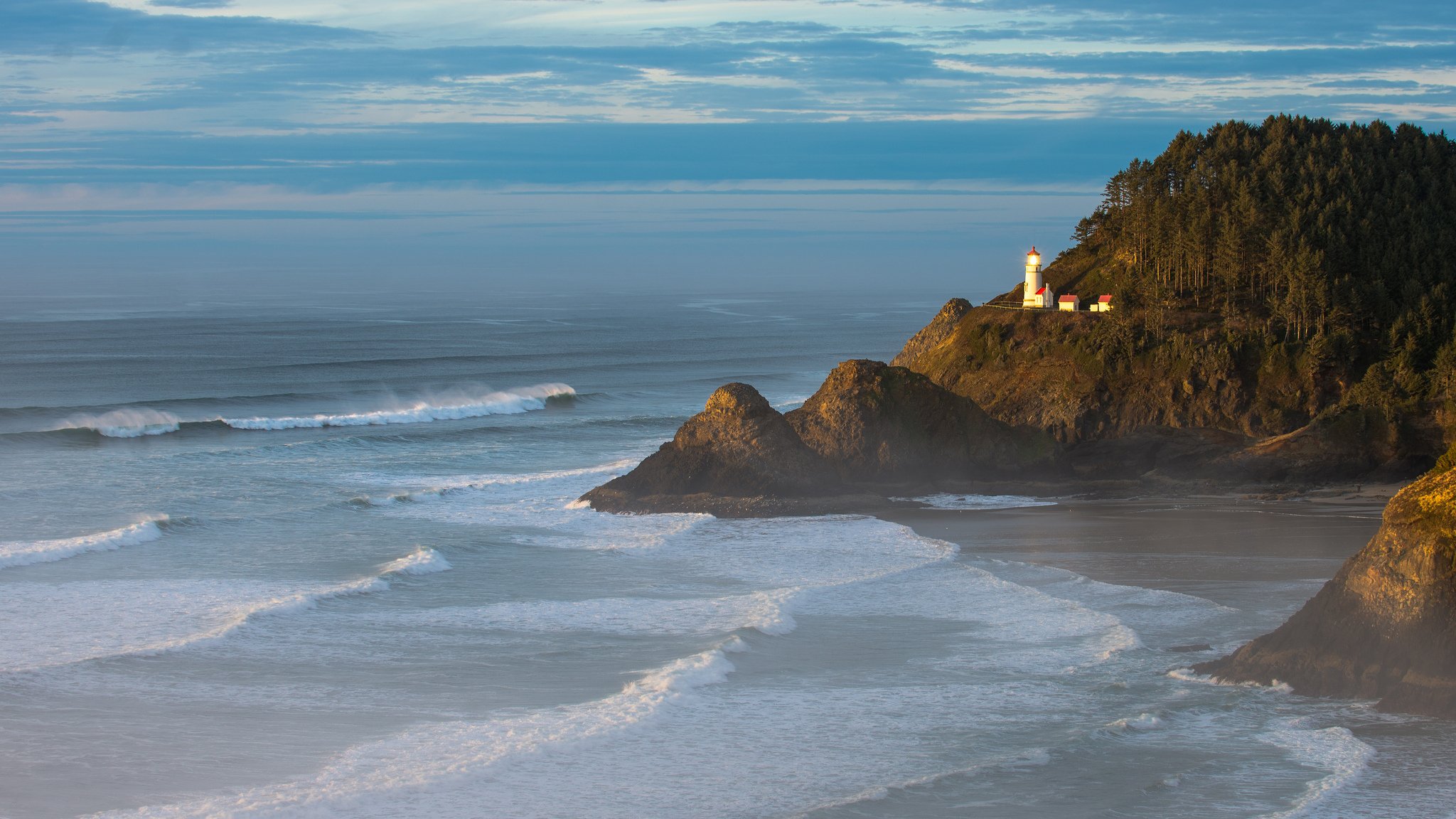 ky clouds sea waves surf rock trees lighthouse