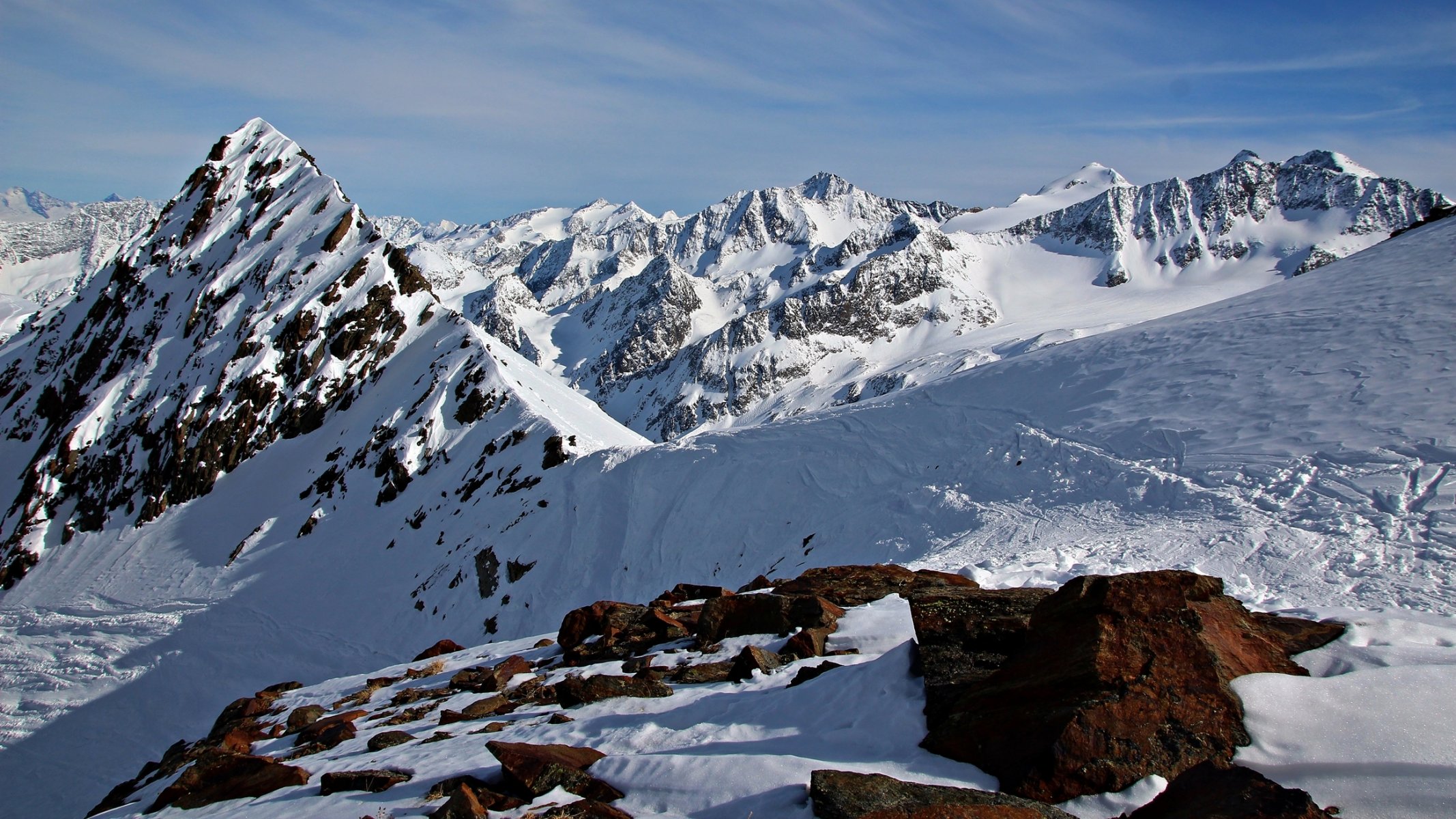 alpes neige montagnes