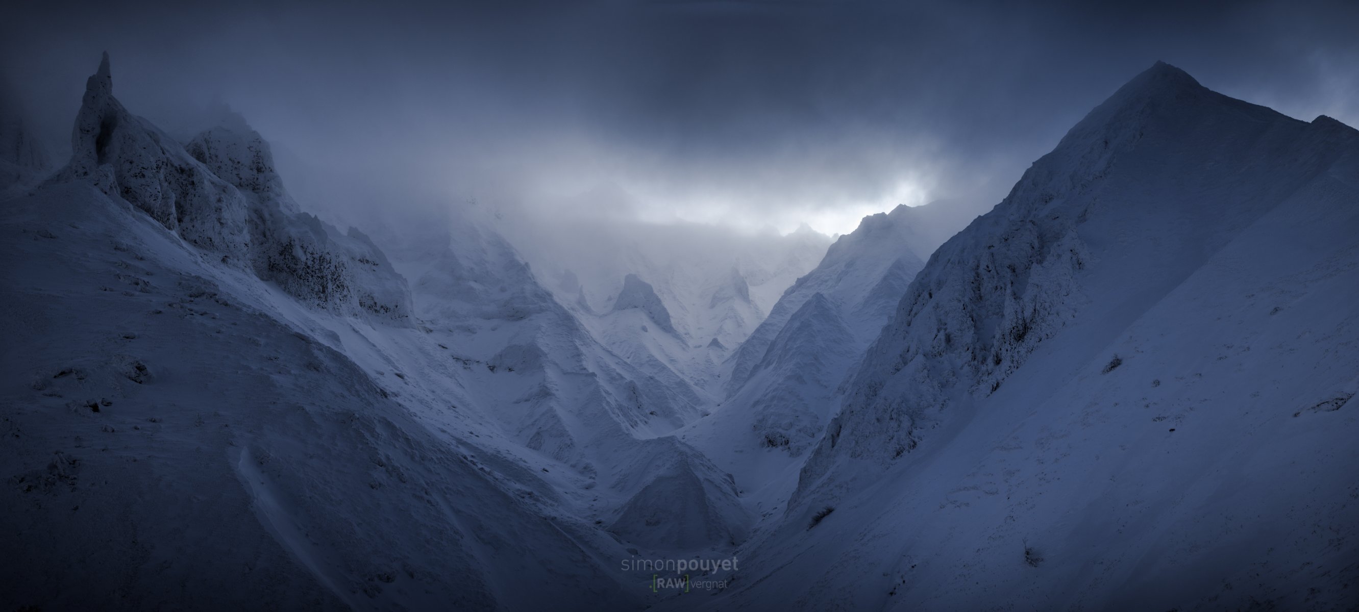 frankreich berge felsen schnee nebel wolken