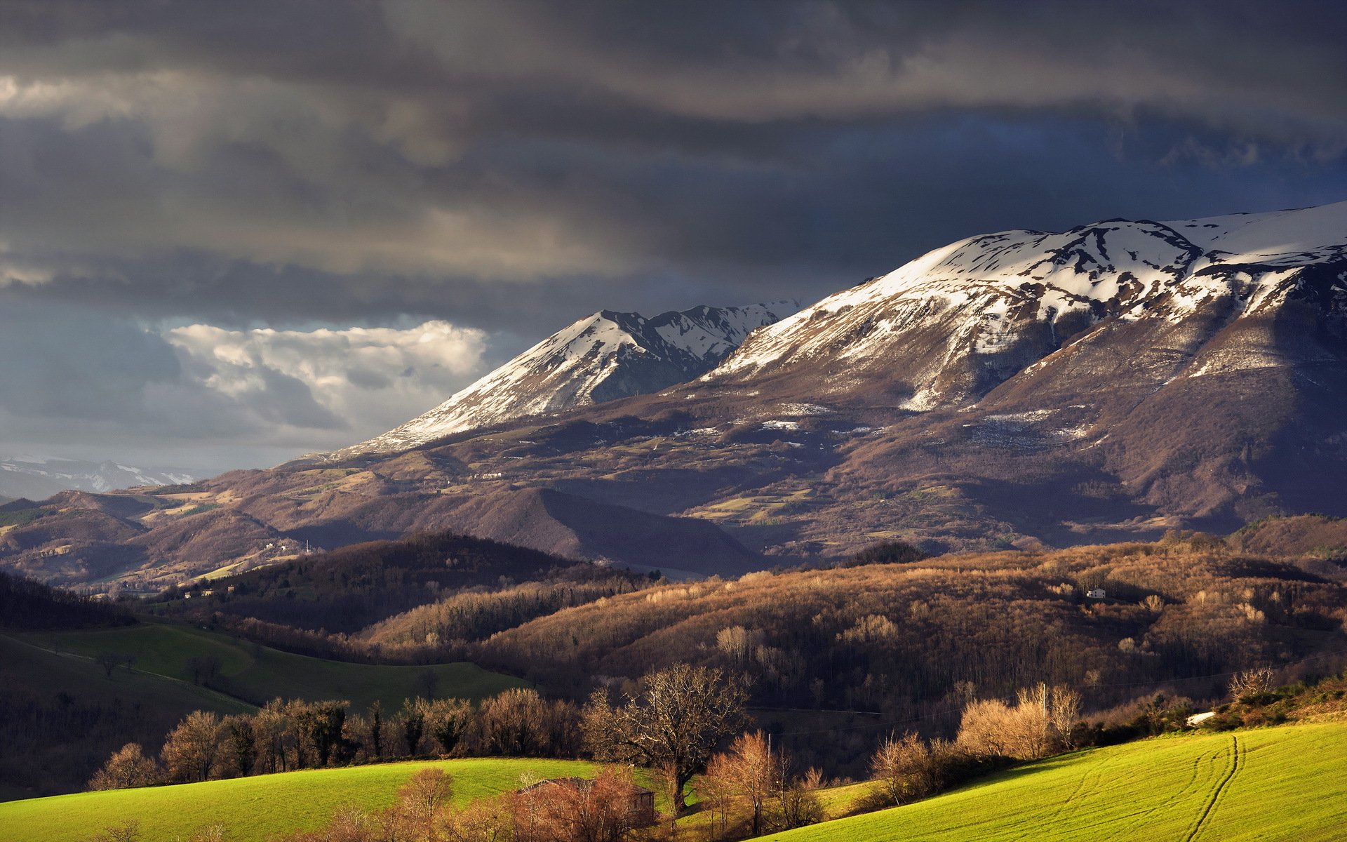 mountain valley landscape