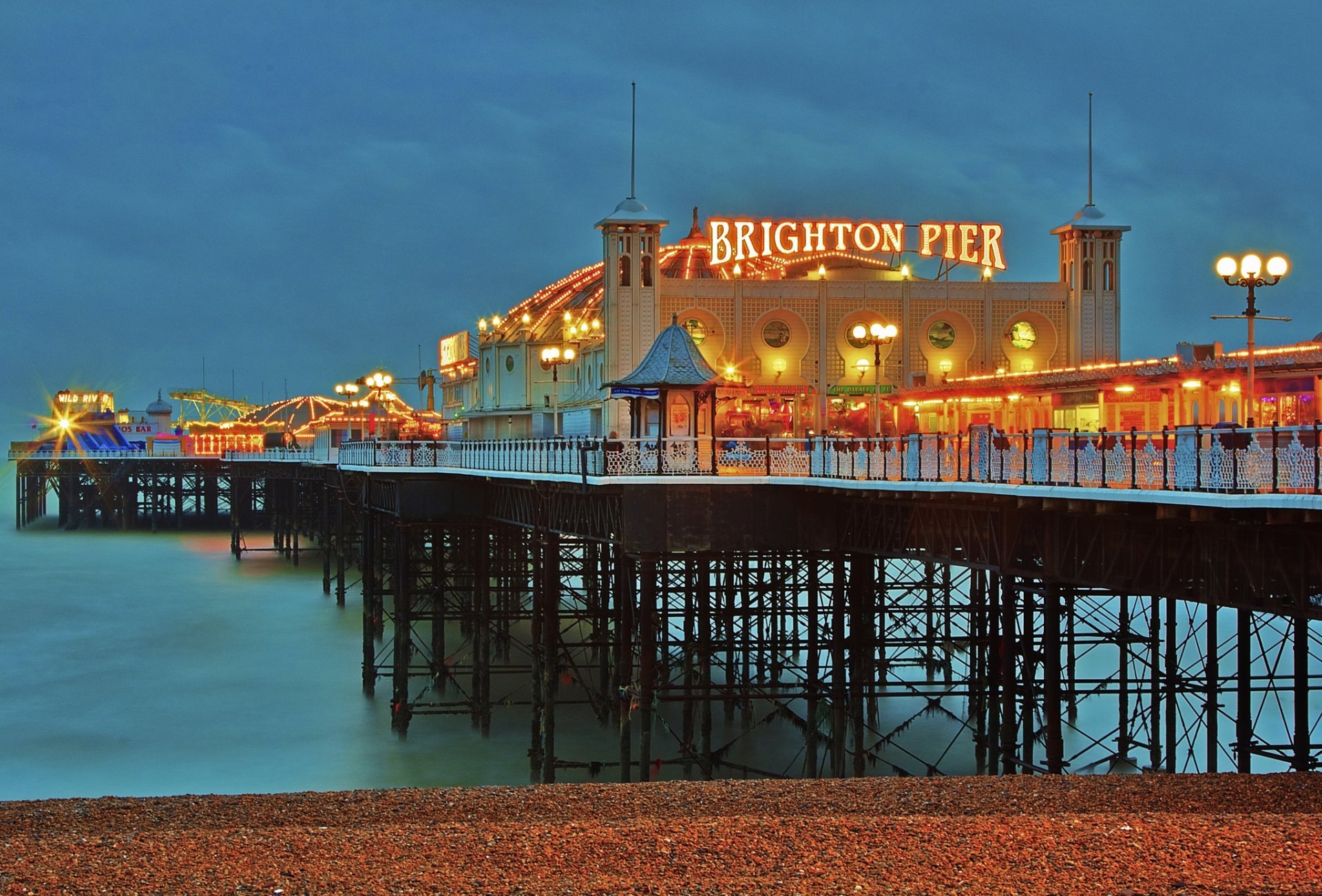 angleterre plage jetée brighton soirée crépuscule lumières
