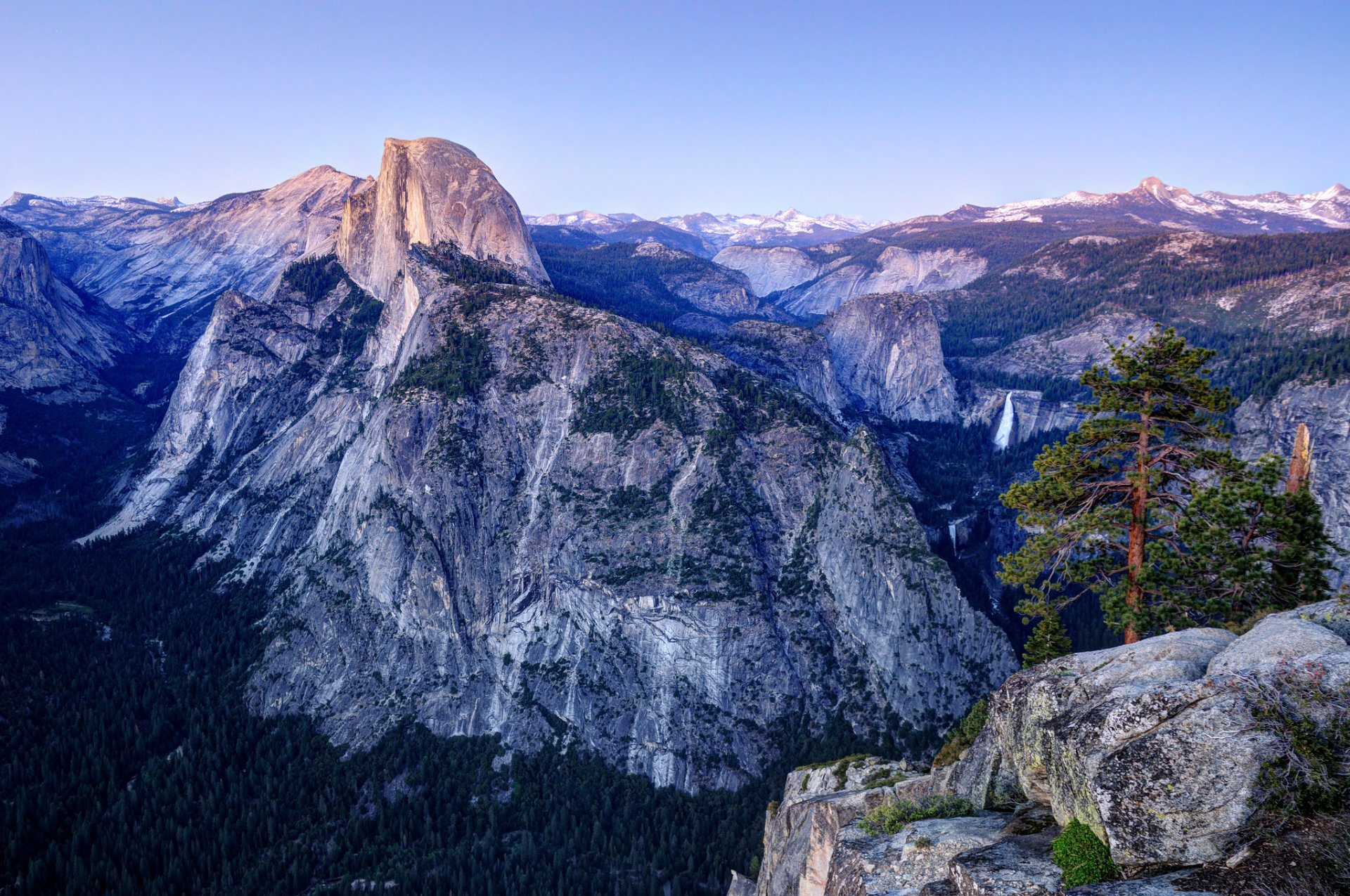 góry las panorama park narodowy yosemite kalifornia góry sierra nevada dolina