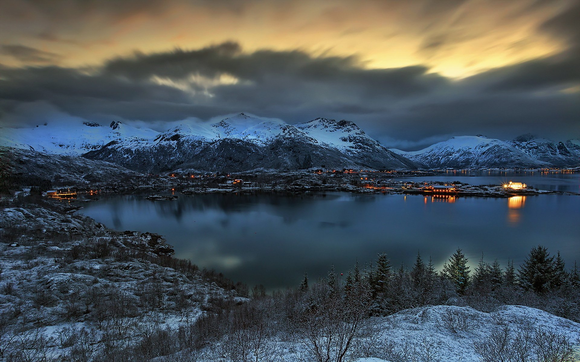 night gulf mountain landscape