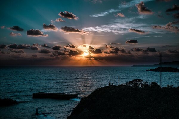 Amanecer en la costa