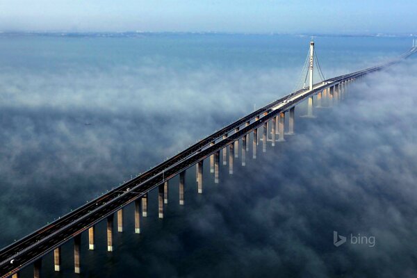 Puente del cielo largo en China